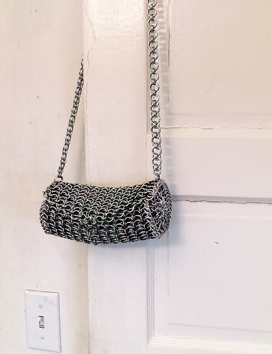 Barrel Style Chainmaille Purse Hanging